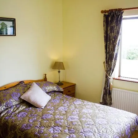 Kylie Farmhouse Bed & Breakfast