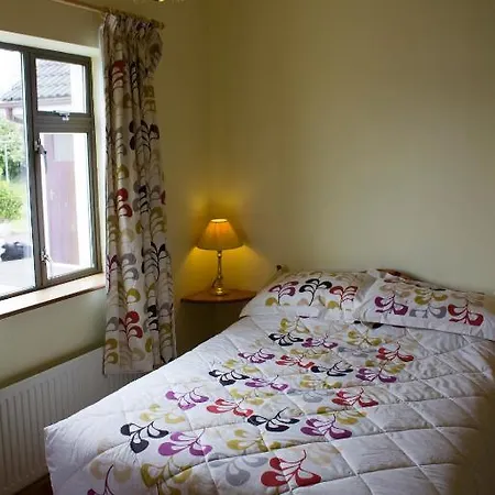 Kylie Farmhouse Bed & Breakfast 3*